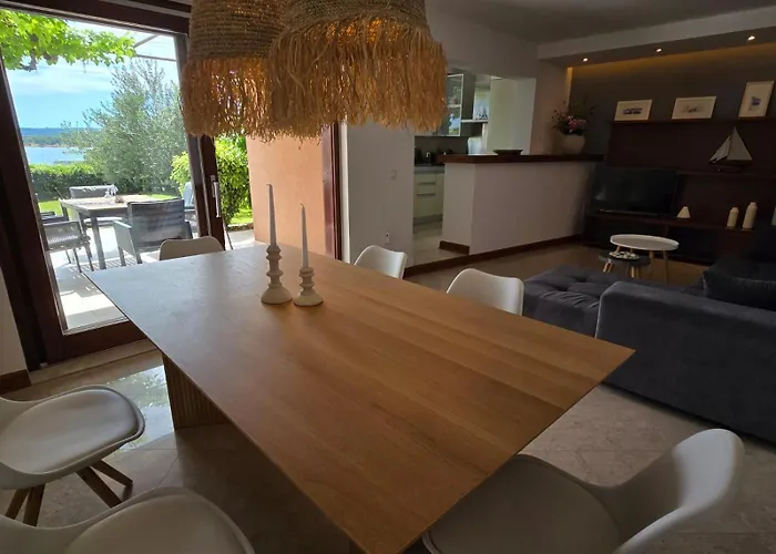 Villa Seafront Oliva *