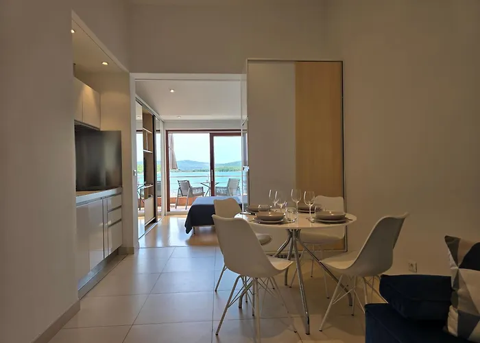 Villa Seafront Oliva Turanj