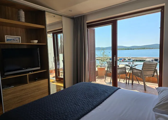 Seafront Oliva Villa *