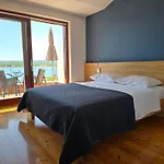 Villa Seafront Oliva *