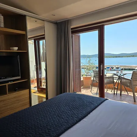 Seafront Oliva Villa *