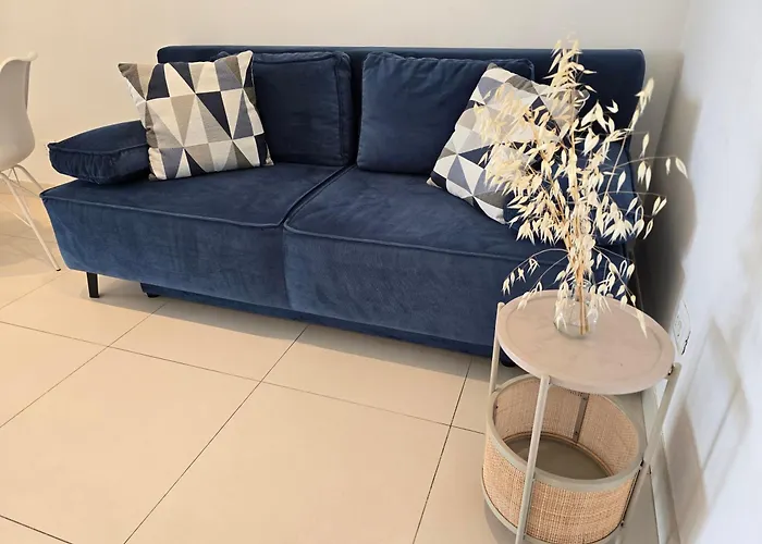 Seafront Oliva Вилла Турань