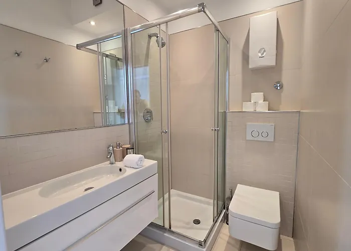 Seafront Oliva Вилла Турань