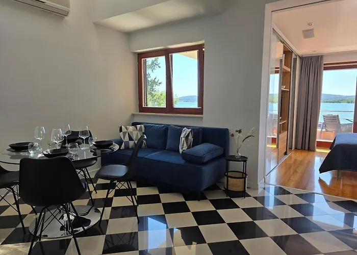 Вилла Seafront Oliva